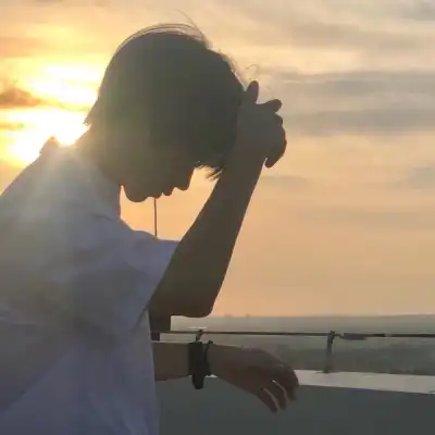 苍傲玉
